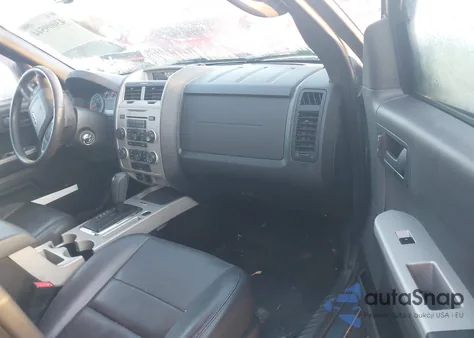 2010 Ford Escape Xlt from USA, damaged, VIN 1FMCU9D70AKB89585